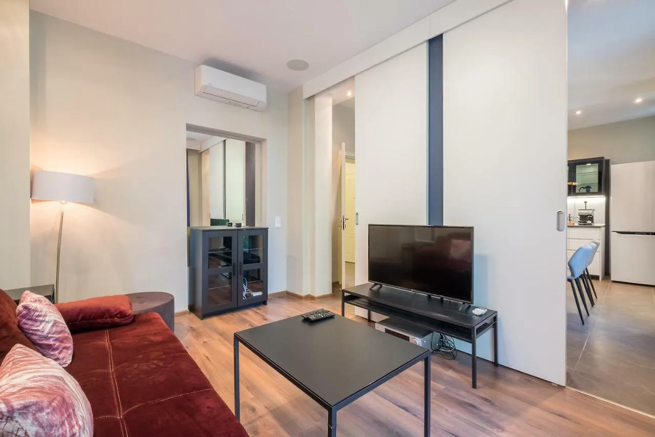 Apartamento Cozy 3-Bedroom With Stylish Comfort And Chic Decor Sofía