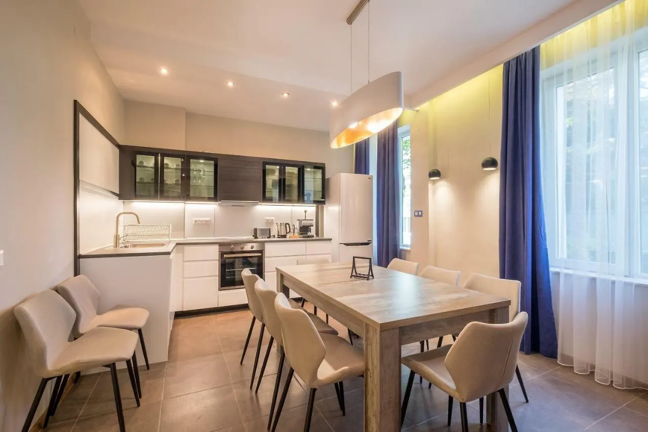 סופיה Cozy 3-Bedroom With Stylish Comfort And Chic Decor 0*,