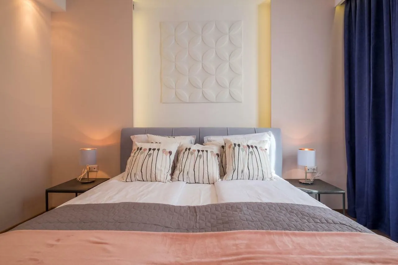 סופיה Cozy 3-Bedroom With Stylish Comfort And Chic Decor 0*,  בולגריה