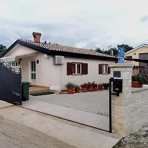 Countryside Doris Appartamento Višnjan